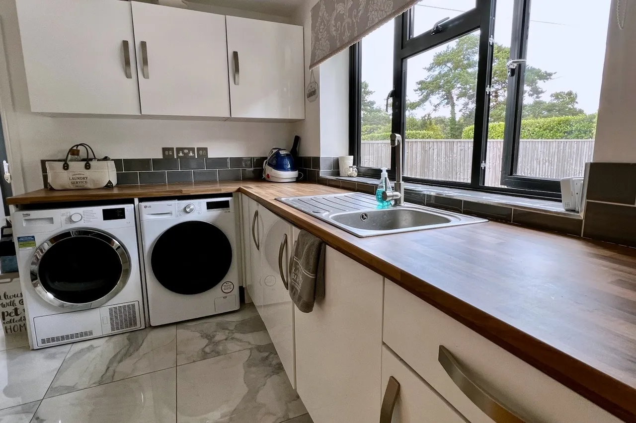 Foxbury Road, Ringwood, BH24, photo 21