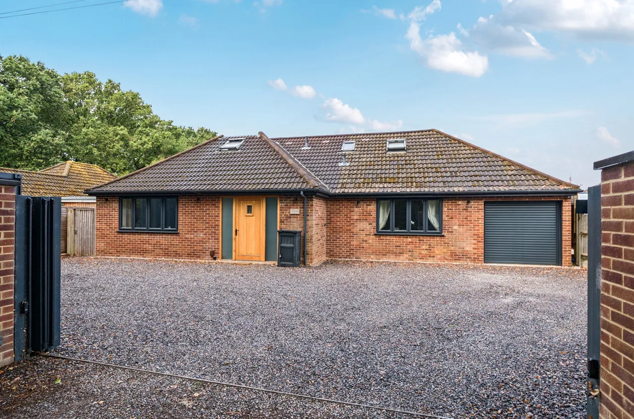 Priors Hill Lane, Bursledon, SO31, photo 3
