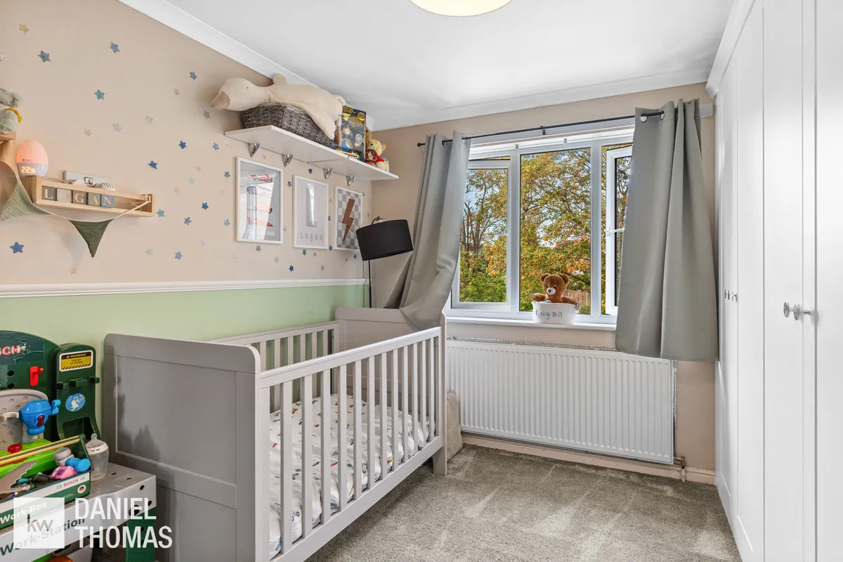 Longcroft Drive, Waltham Cross, EN8, photo 19