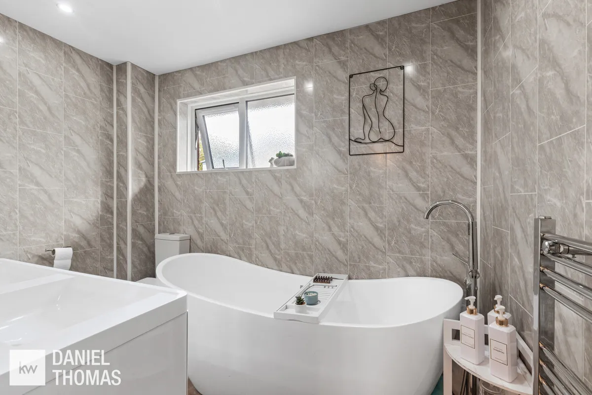 Longcroft Drive, Waltham Cross, EN8, photo 17