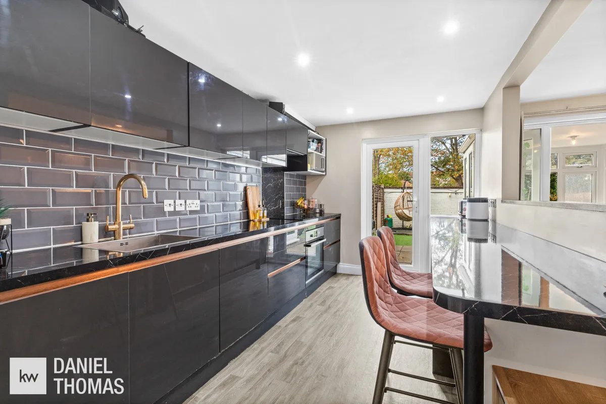 Longcroft Drive, Waltham Cross, EN8, photo 8