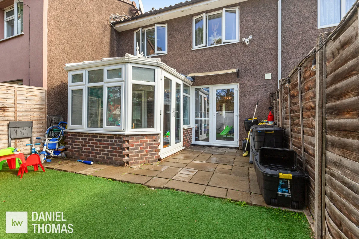 Longcroft Drive, Waltham Cross, EN8, photo 24