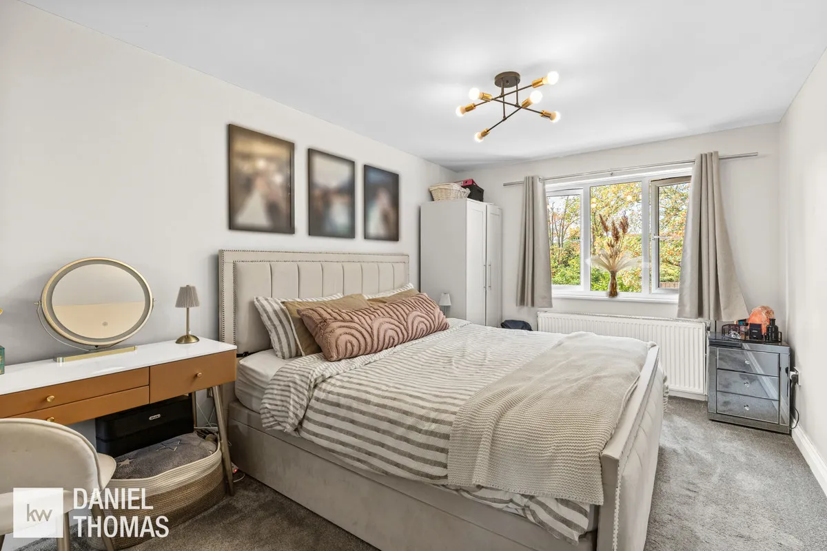 Longcroft Drive, Waltham Cross, EN8, photo 14