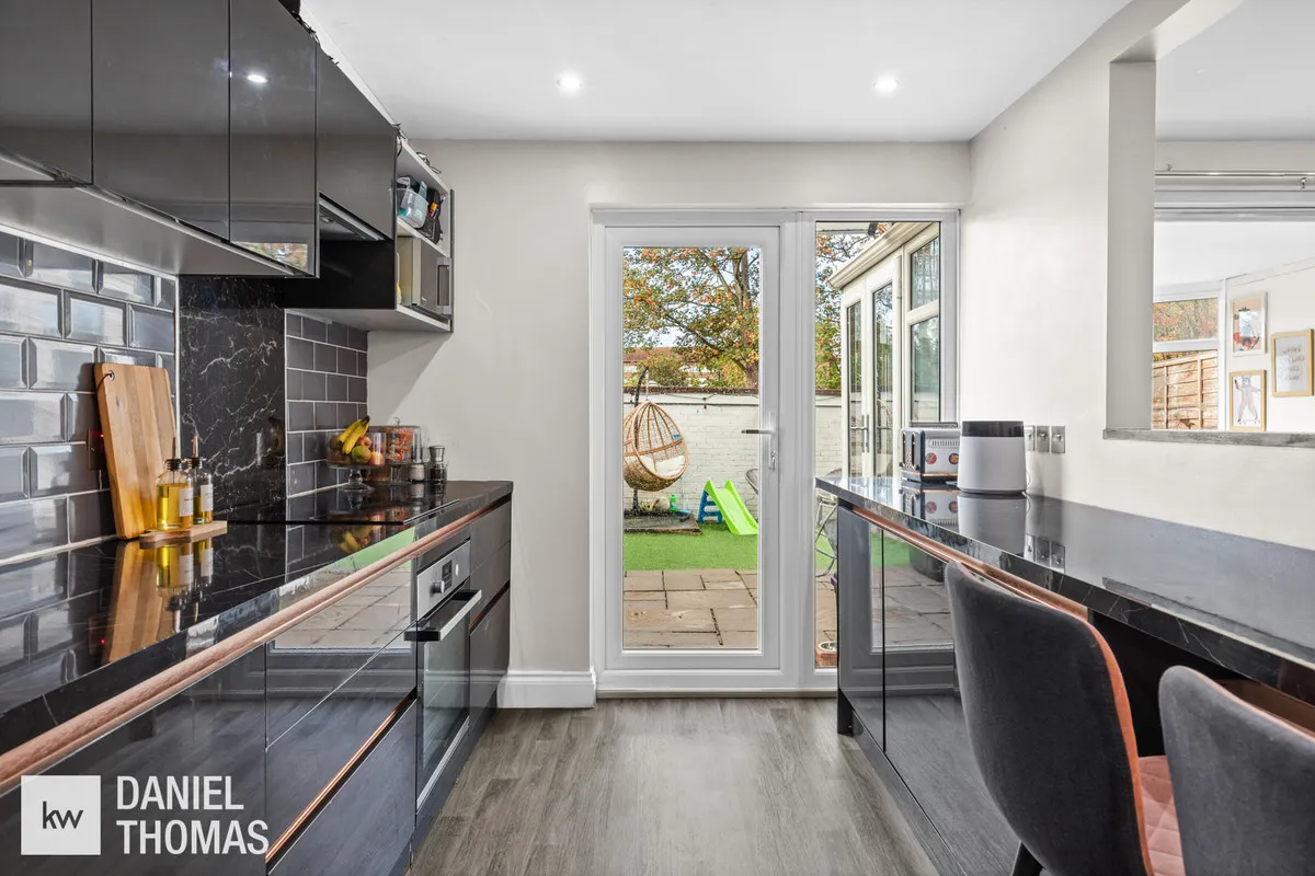 Longcroft Drive, Waltham Cross, EN8, photo 9