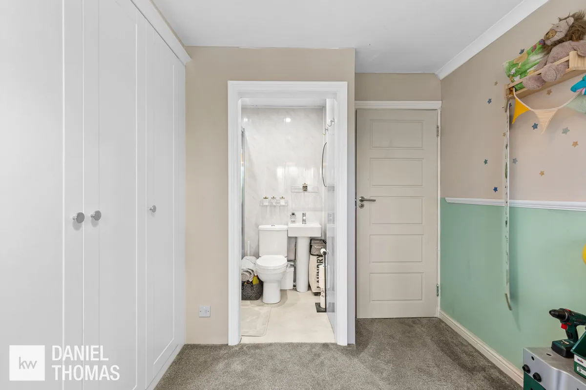 Longcroft Drive, Waltham Cross, EN8, photo 21