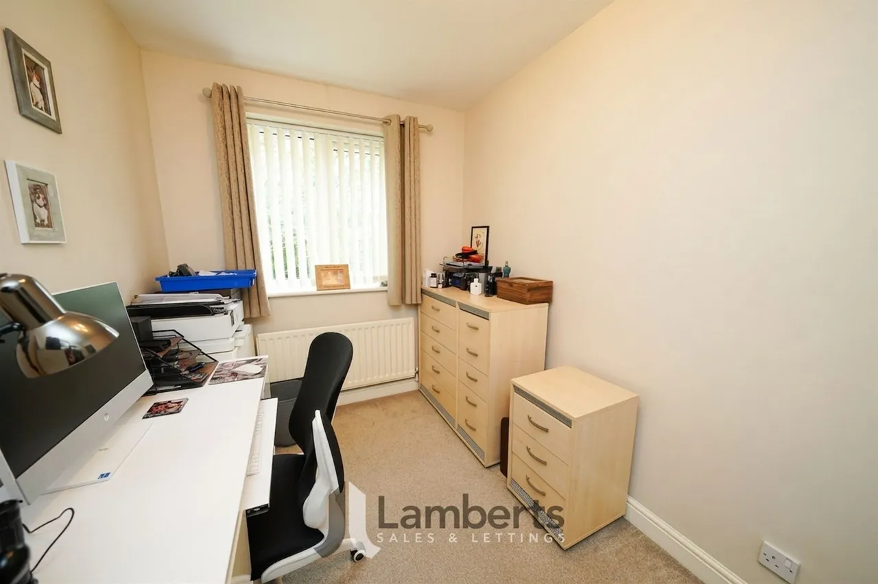 14 Goldthorne Close, Redditch, photo 15