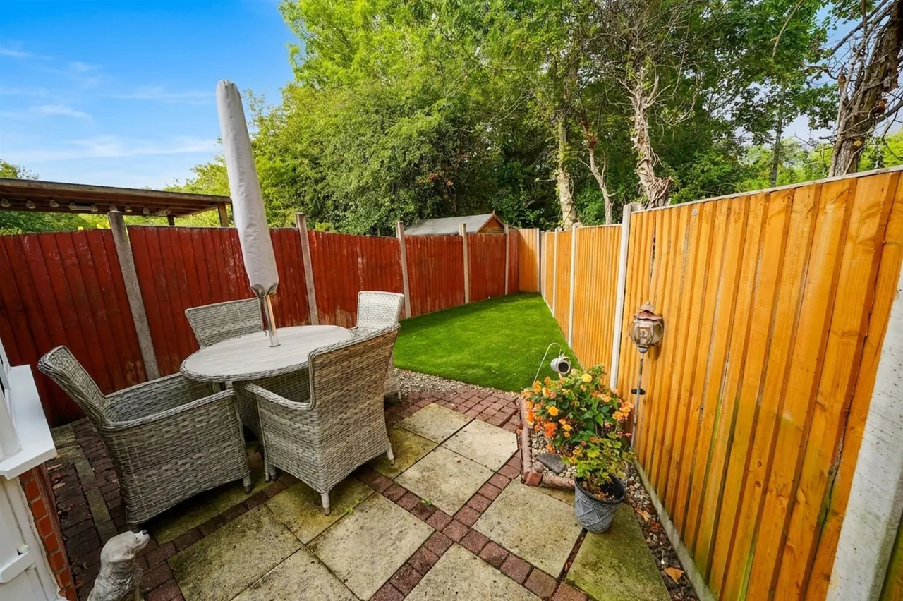 14 Goldthorne Close, Redditch, photo 18