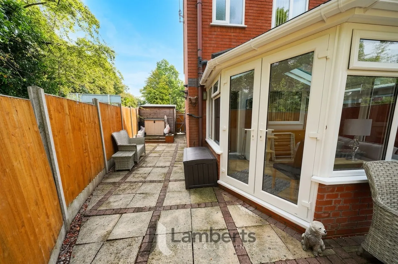 14 Goldthorne Close, Redditch, photo 22