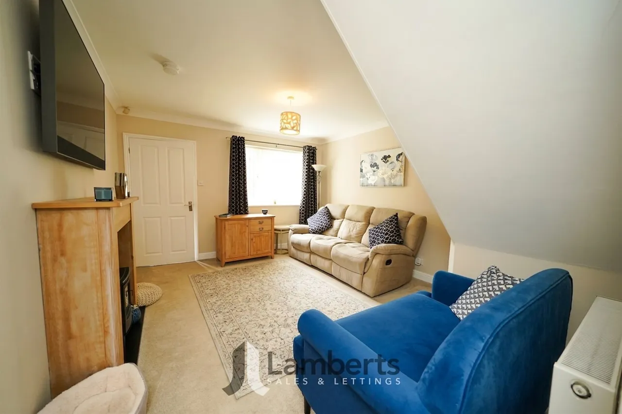 14 Goldthorne Close, Redditch, photo 8