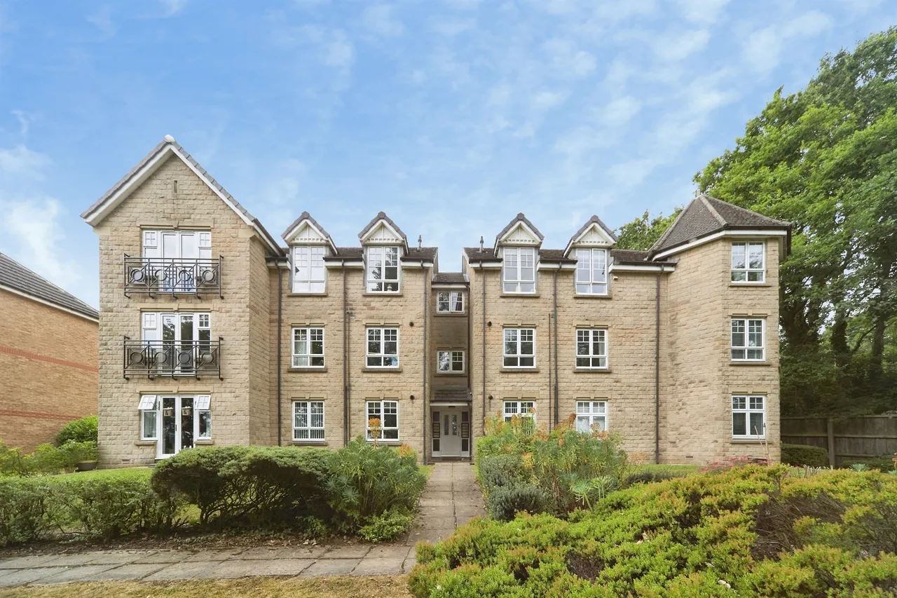 2 bed house for sale — Chandlers Wharf, Rodley, Leeds