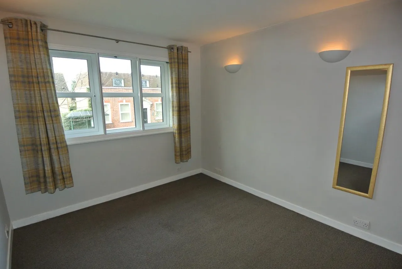 Englefield Close, Englefield Green, Egham, TW20 0SE, photo 5