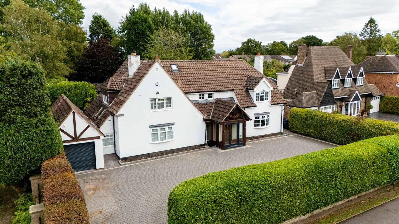5 bed house for sale, Knighton Road, Four Oaks, B74