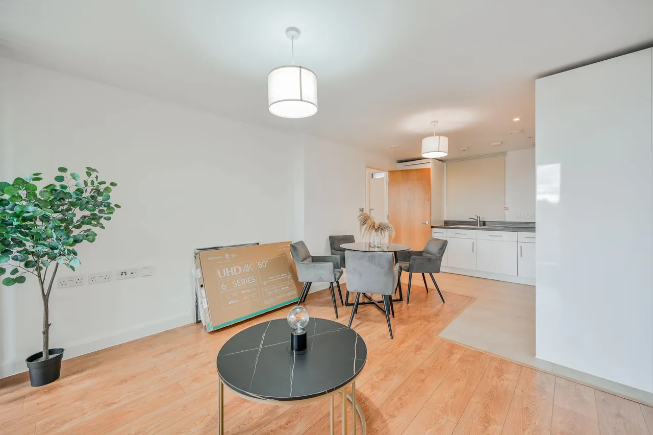1 bed flat for sale, London, E6