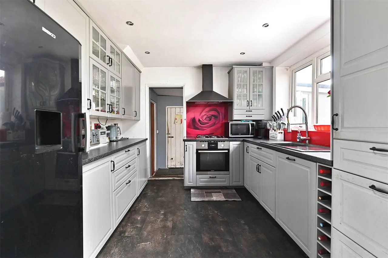 Greatfield Road, Farnborough, Hampshire, GU14 8HD, photo 2