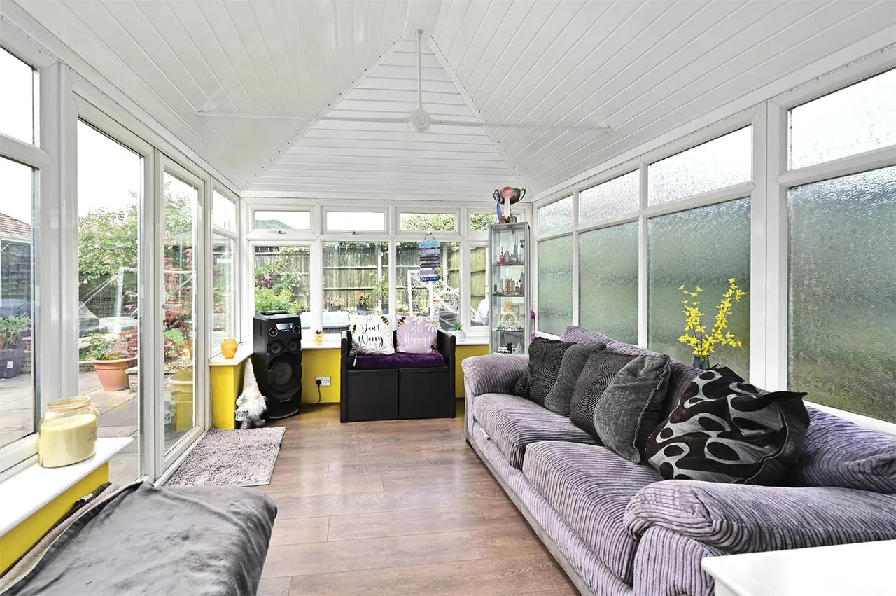 Greatfield Road, Farnborough, Hampshire, GU14 8HD, photo 5