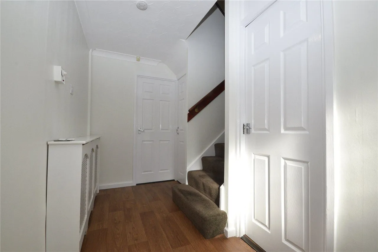 Bruce Lawn, Leeds, LS12, photo 6