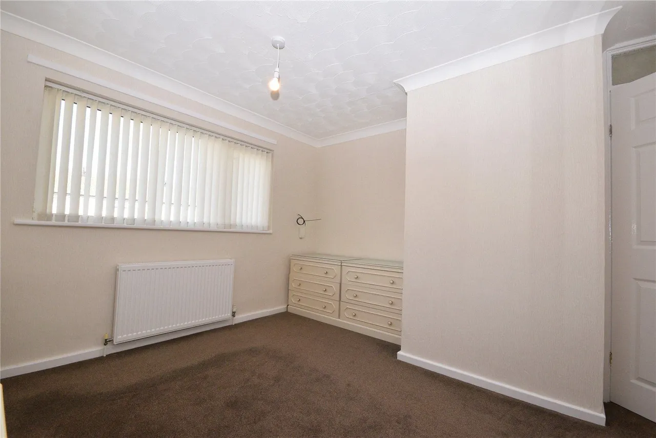 Bruce Lawn, Leeds, LS12, photo 10