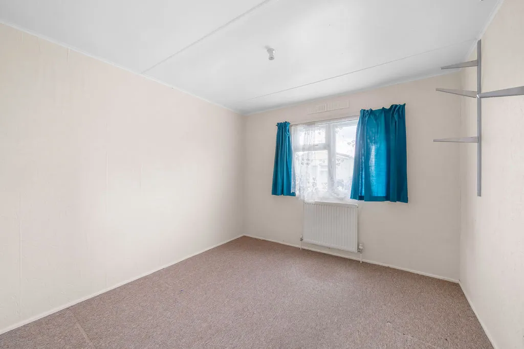 Penton Park, Chertsey KT16 8QB, photo 6