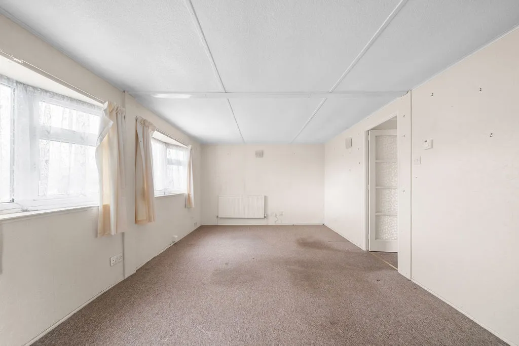 Penton Park, Chertsey KT16 8QB, photo 4