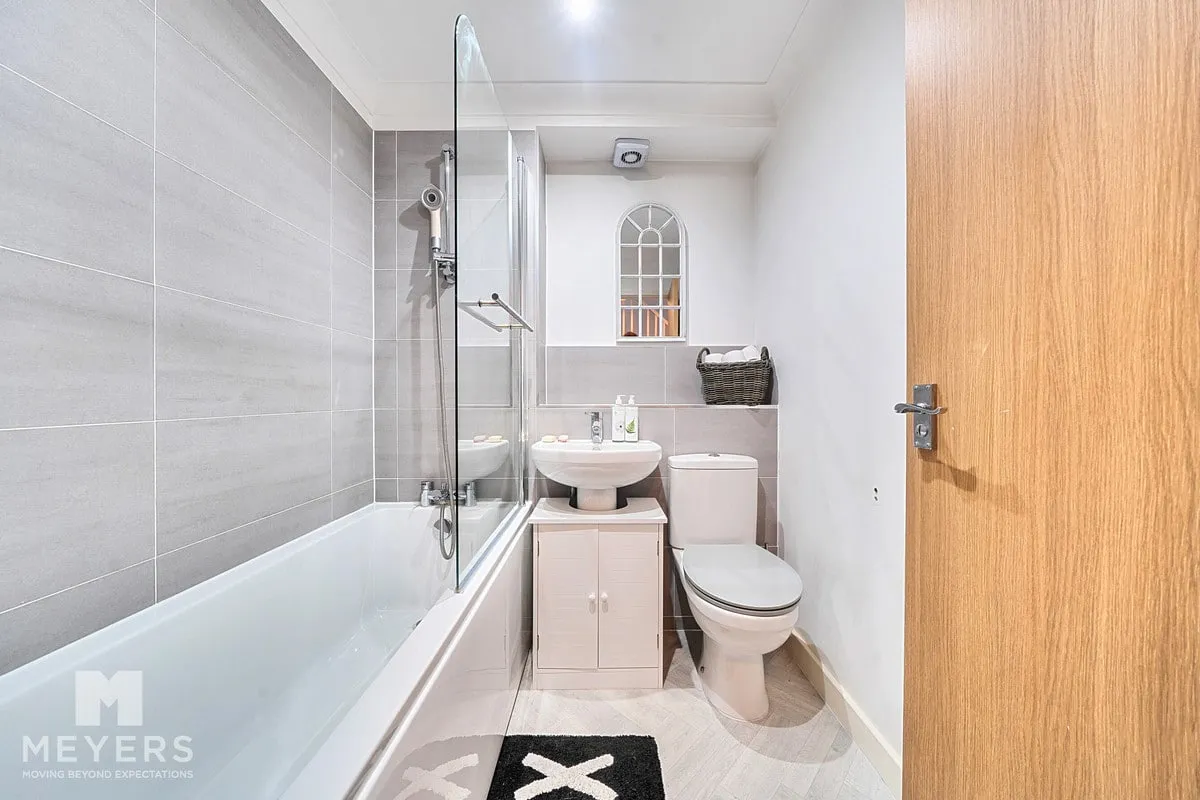 Olivia Close, Corfe Mullen, BH21, photo 15