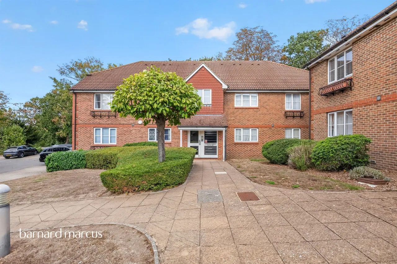 2 bed flat for sale, Evelyn Way, Wallington, SM6