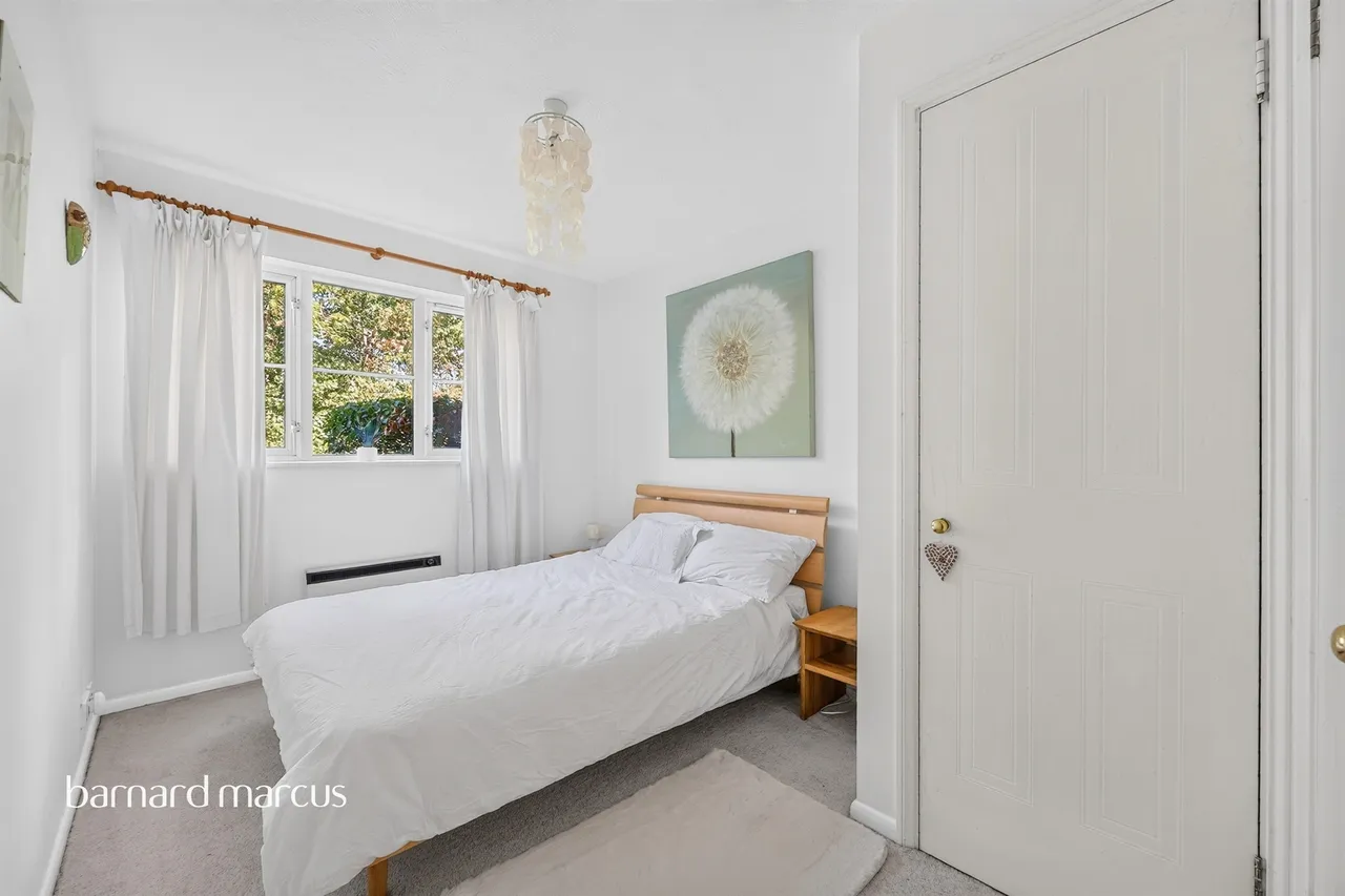 Evelyn Way, Wallington, SM6, photo 5