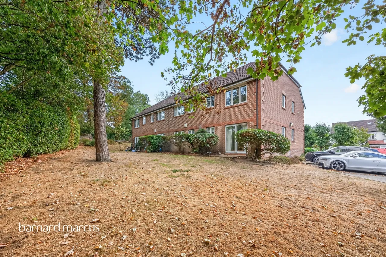 Evelyn Way, Wallington, SM6, photo 8