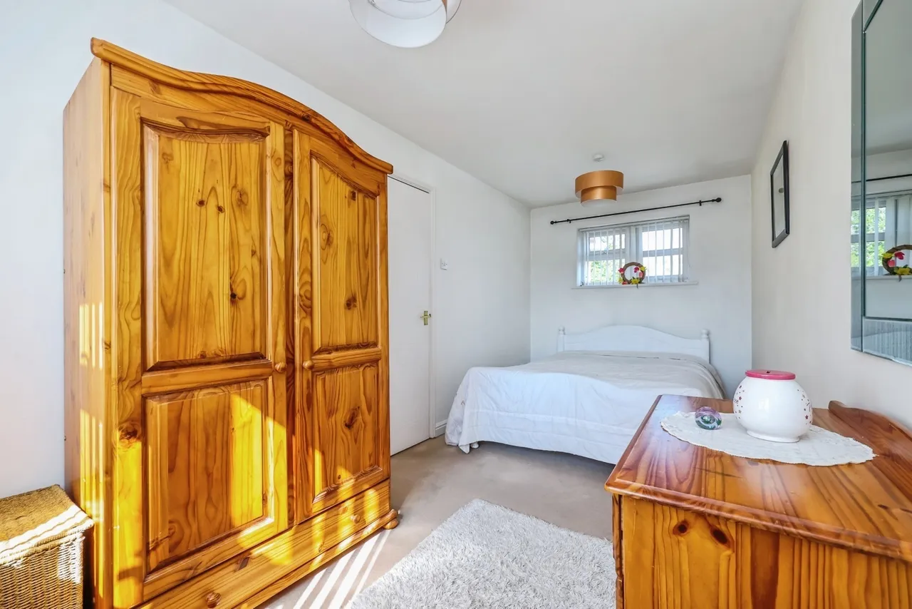 Minster Close, Hucknall, Nottingham, Nottinghamshire, NG15, photo 12