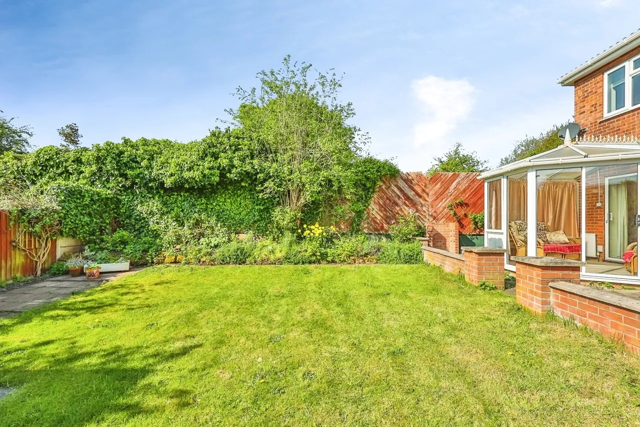 Minster Close, Hucknall, Nottingham, Nottinghamshire, NG15, photo 19