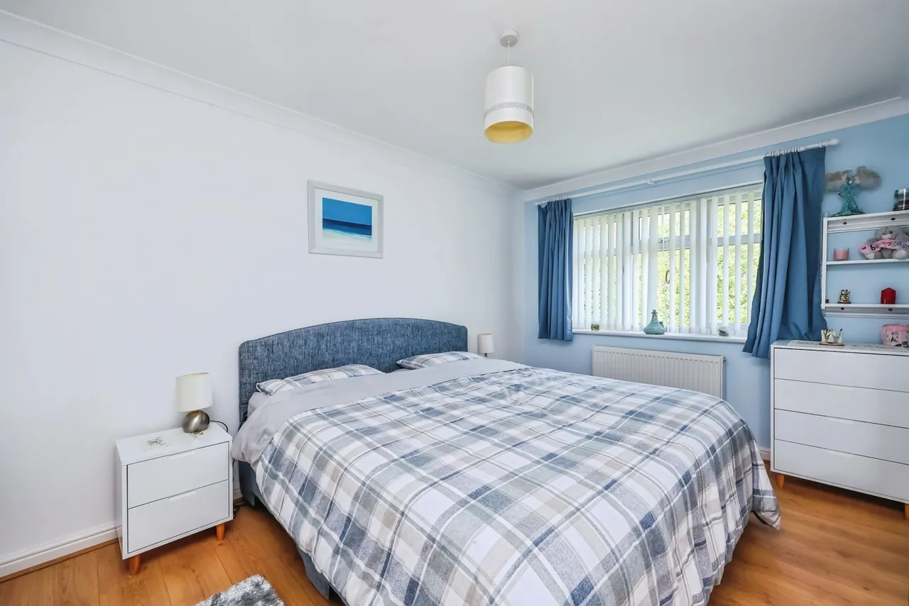 Minster Close, Hucknall, Nottingham, Nottinghamshire, NG15, photo 9