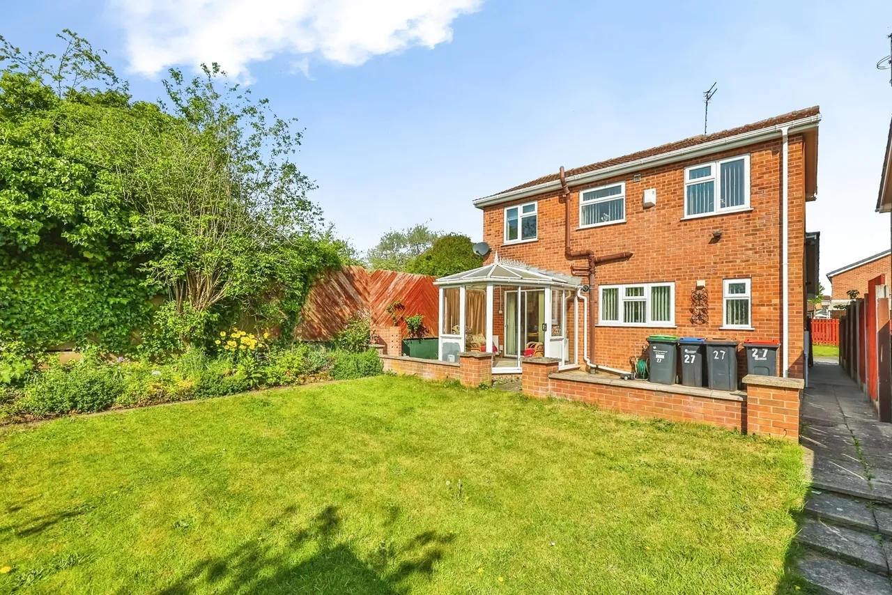 Minster Close, Hucknall, Nottingham, Nottinghamshire, NG15, photo 18