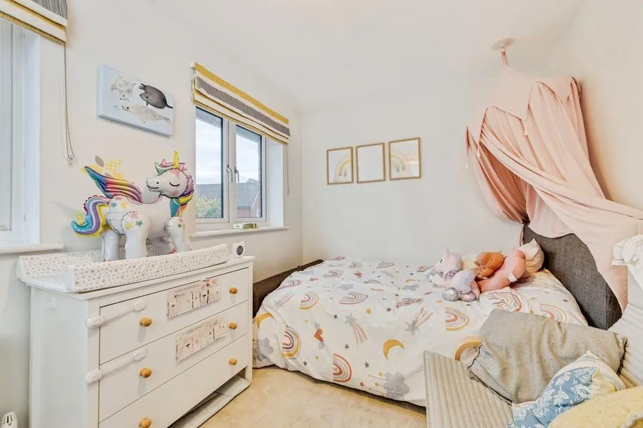 Moy Green Drive, Horley, RH6, photo 12