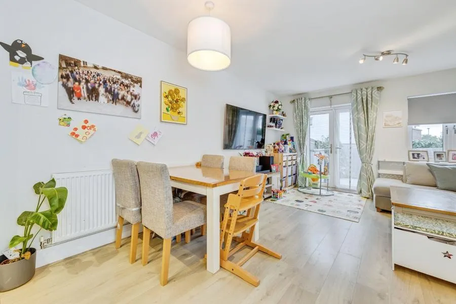 Moy Green Drive, Horley, RH6, photo 13