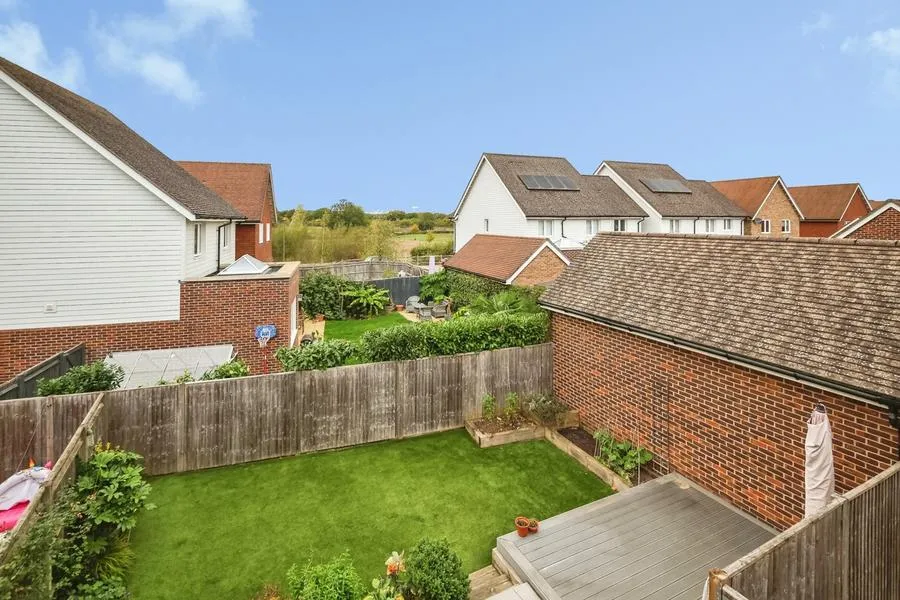 Moy Green Drive, Horley, RH6, photo 10