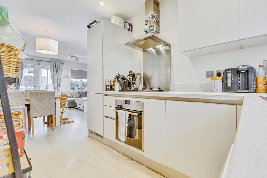 Moy Green Drive, Horley, RH6, photo 5