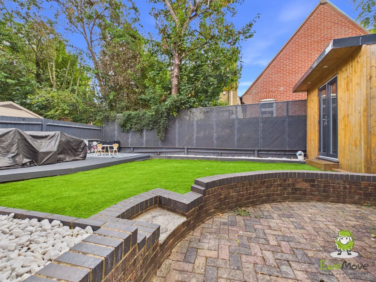 Otterbourne Walk, Sherfield-On-Loddon, RG27, photo 10