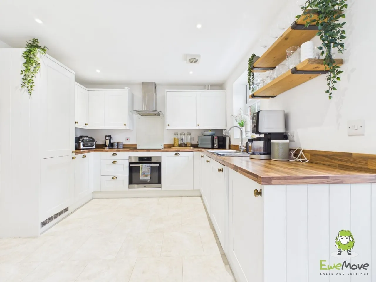 Otterbourne Walk, Sherfield-On-Loddon, RG27, photo 4
