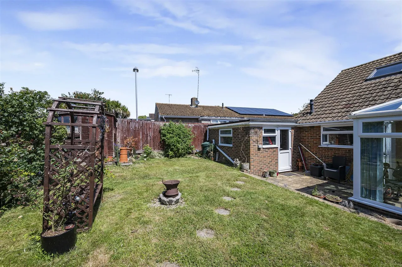 Lexden Road, Seaford, photo 13