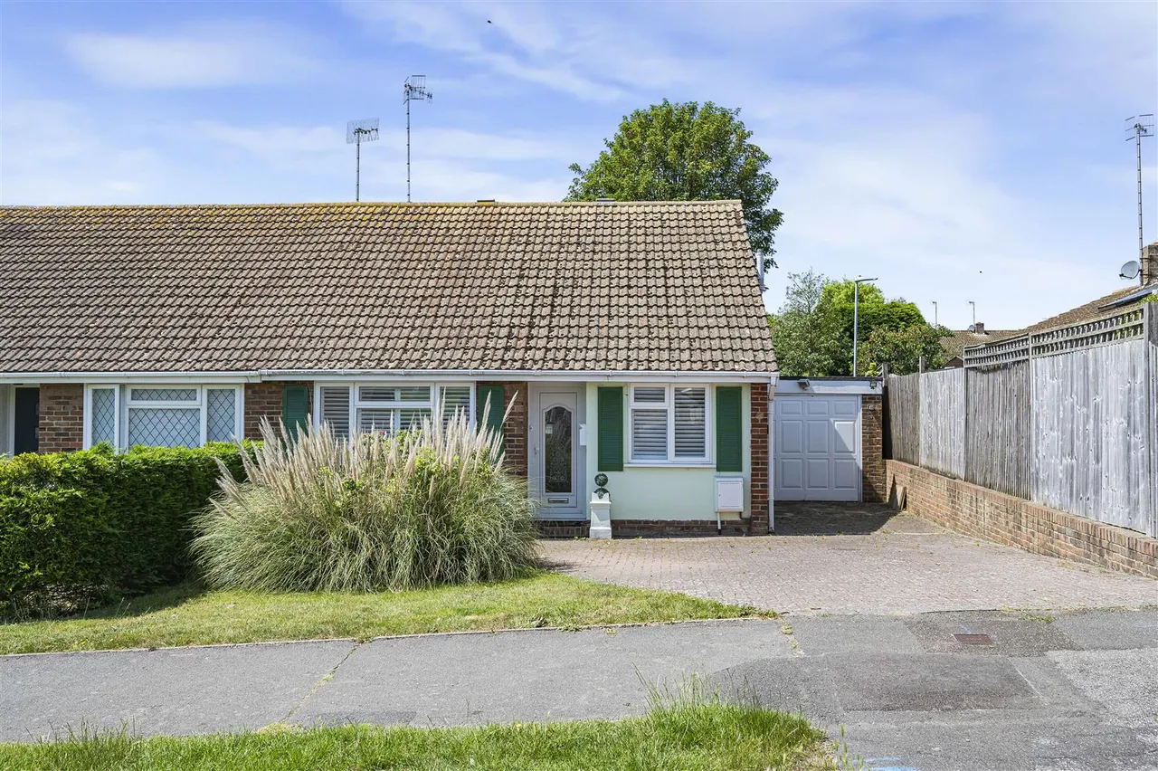 Lexden Road, Seaford, photo 18