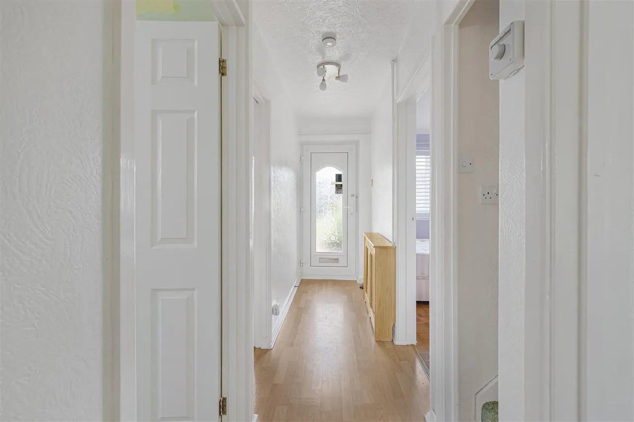 Lexden Road, Seaford, photo 4
