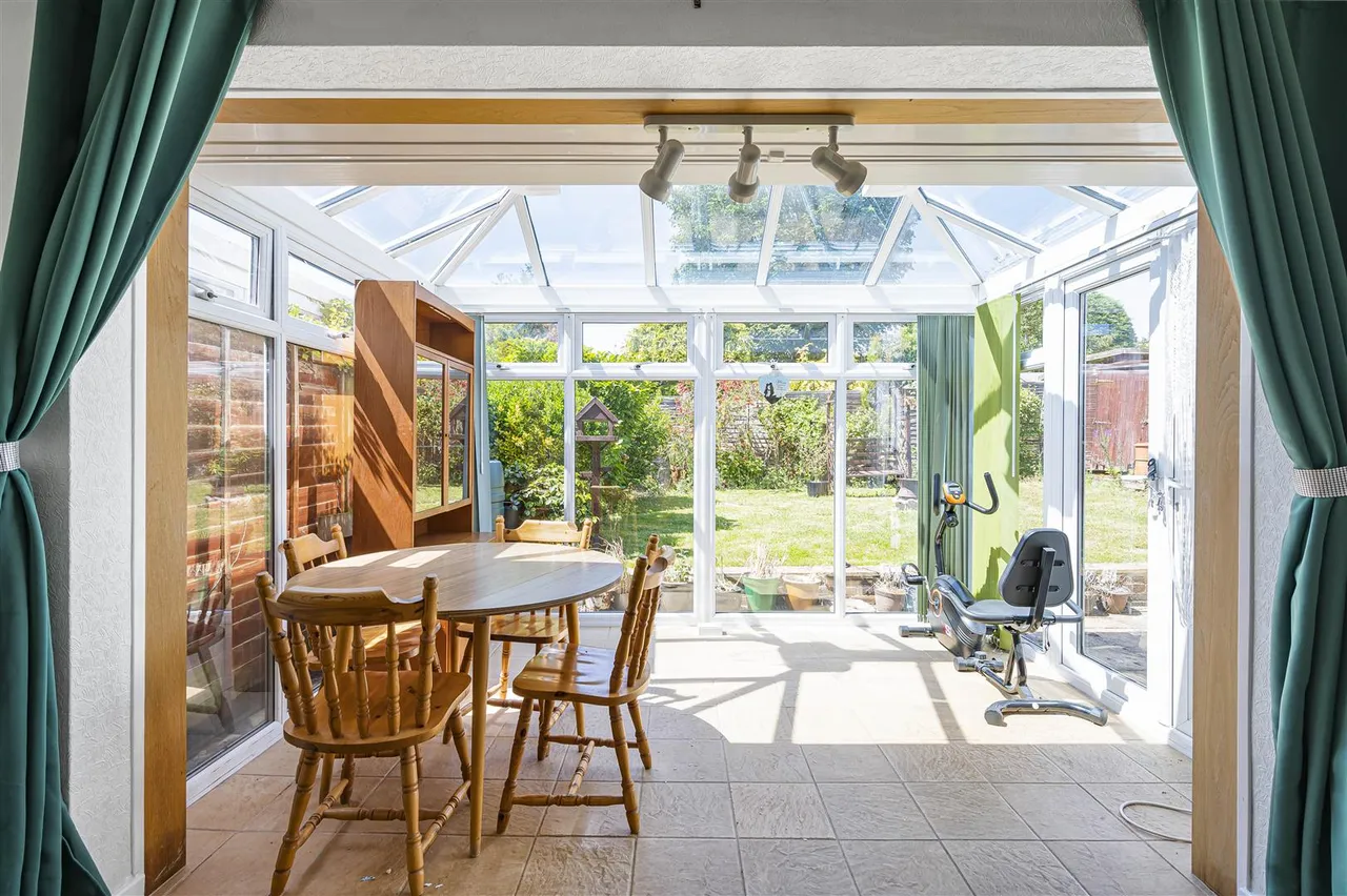 Lexden Road, Seaford, photo 9