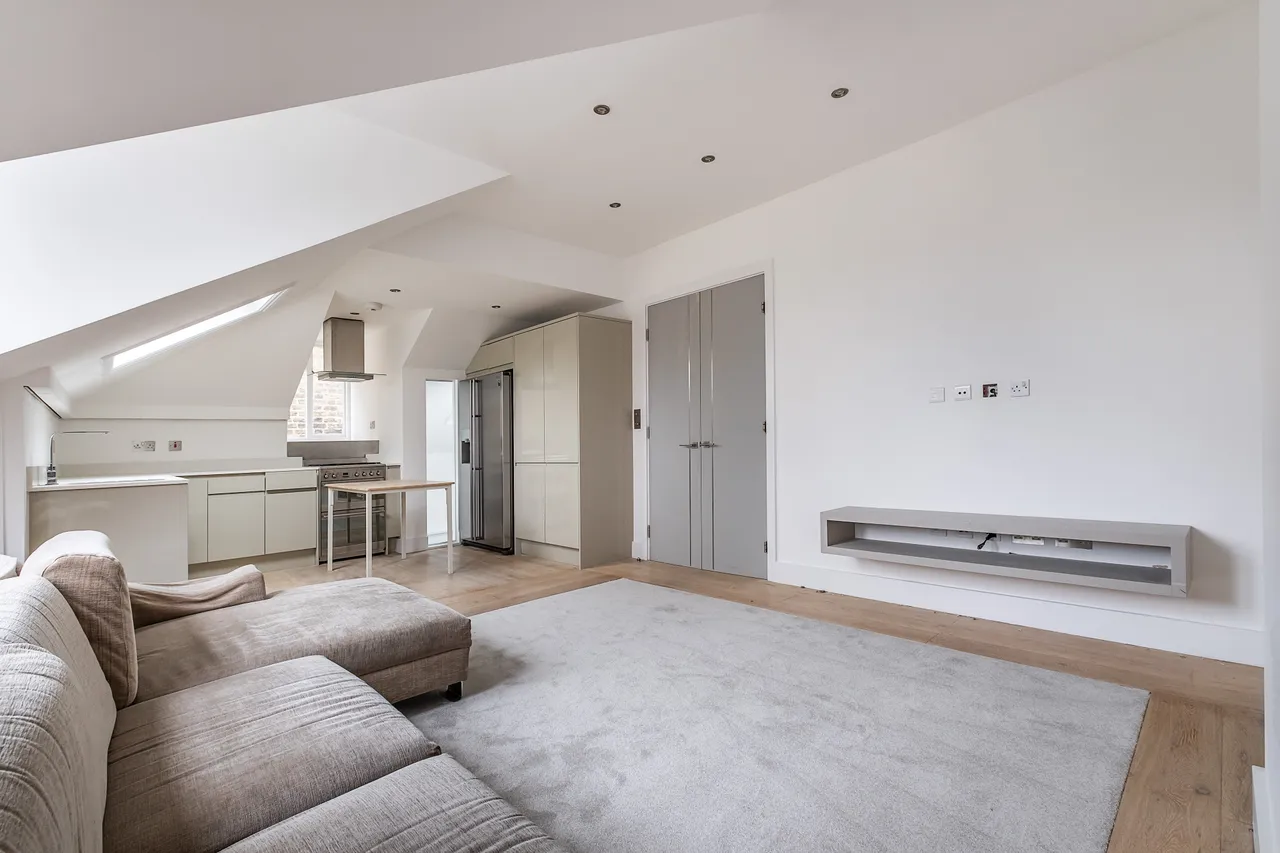 Brondesbury Road, London, NW6, photo 8