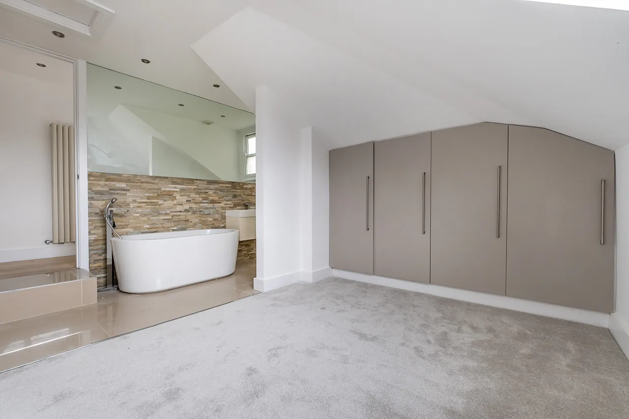 Brondesbury Road, London, NW6, photo 4