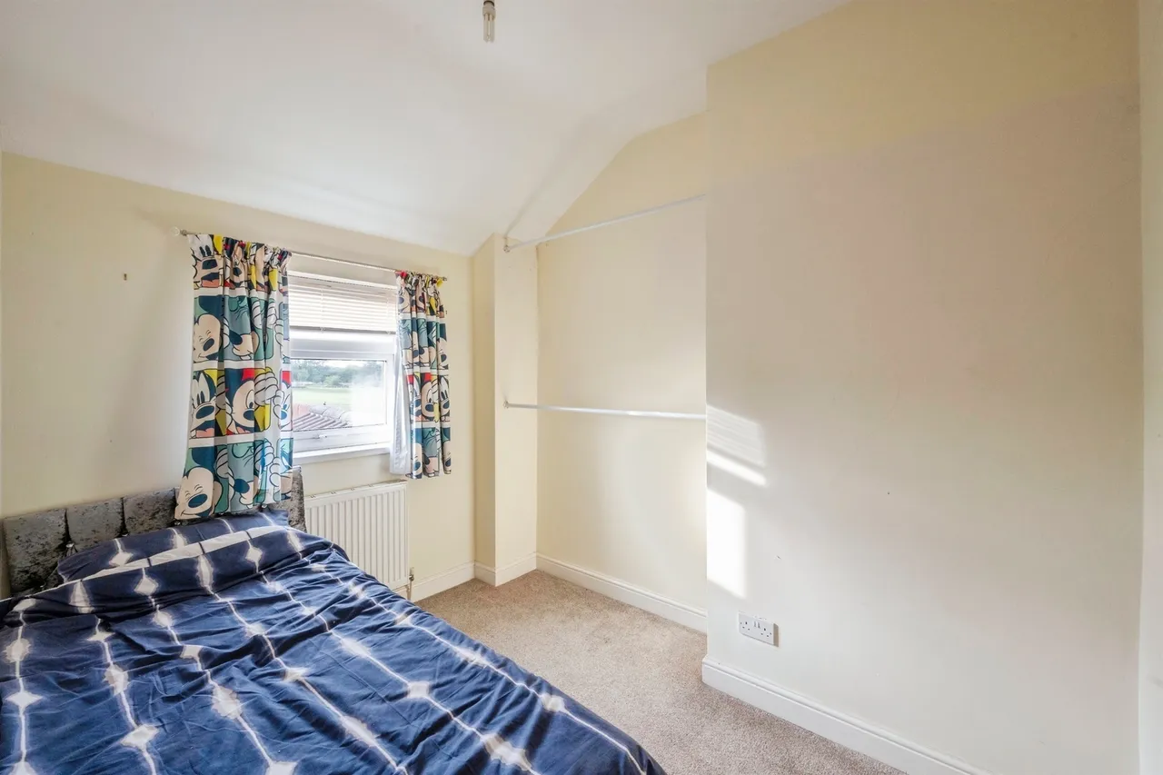 St. Johns Road, Edlington, DN12, photo 7