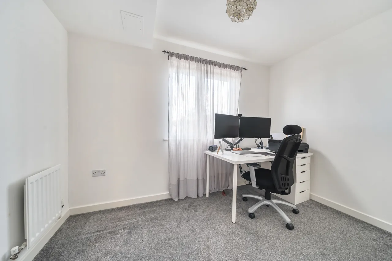 10 Champion House, 209 Charlton Road, London, photo 12