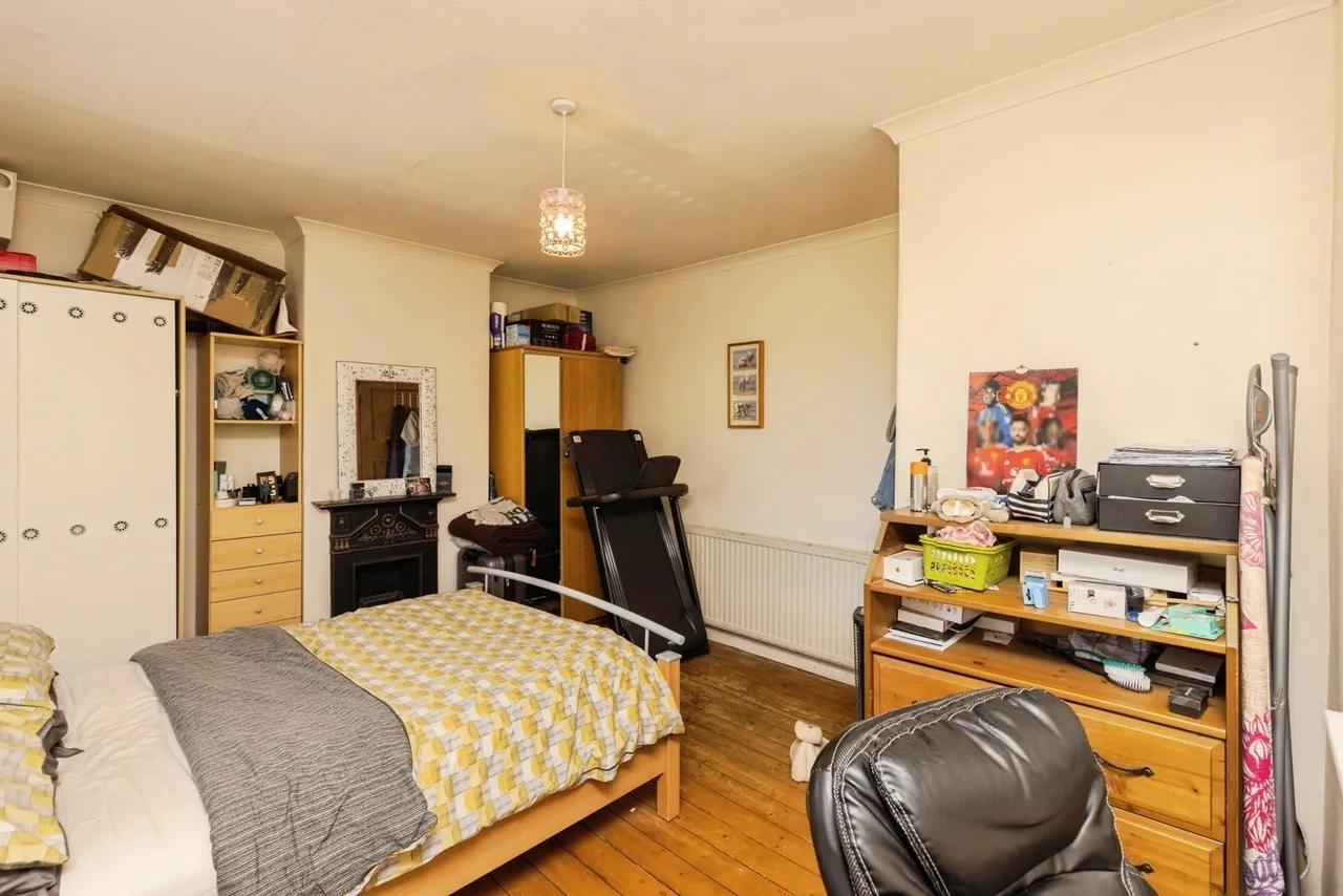 Cross Lane, Huddersfield, West Yorkshire, HD4, photo 6