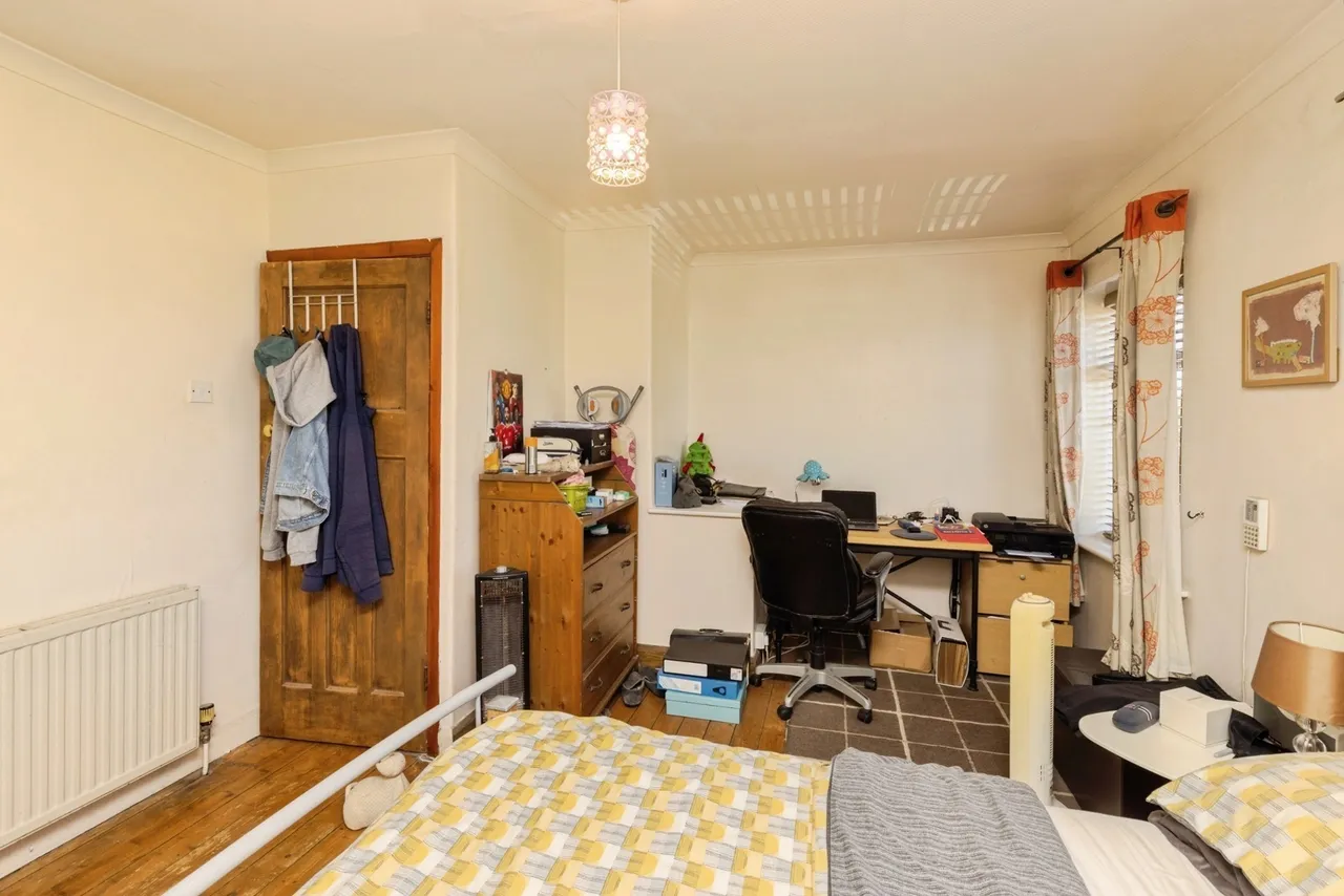 Cross Lane, Huddersfield, West Yorkshire, HD4, photo 7