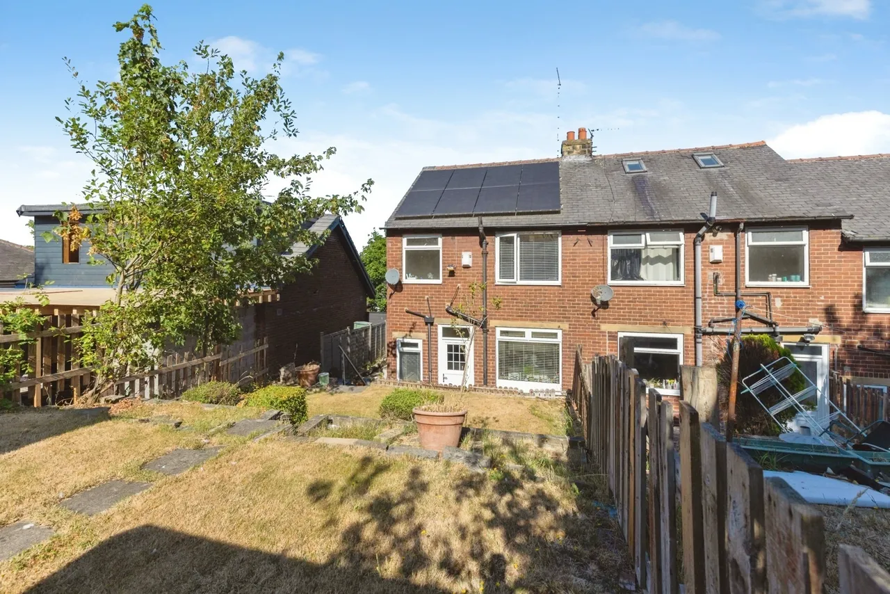 Cross Lane, Huddersfield, West Yorkshire, HD4, photo 10