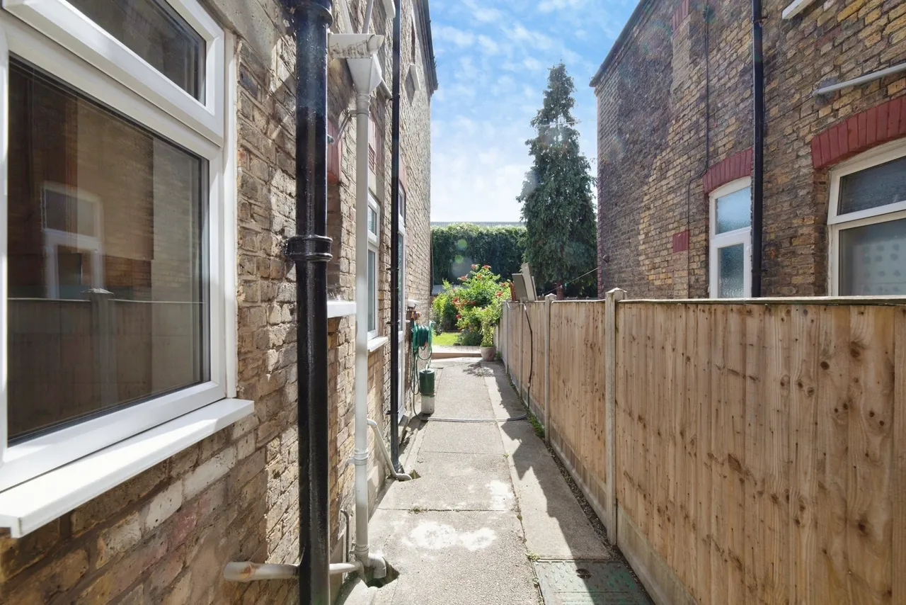 Perth Road, LONDON, London, E10, photo 21