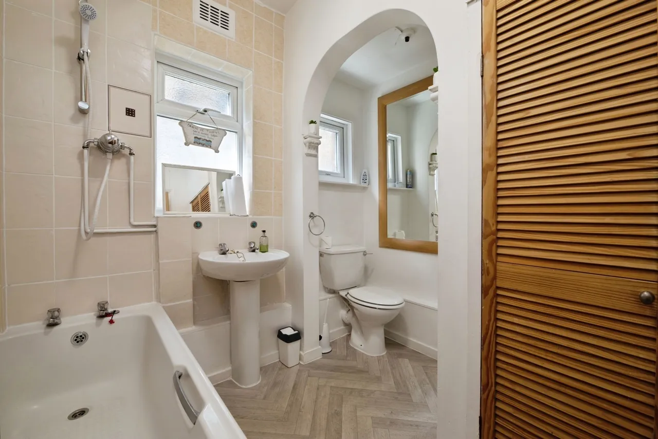 Perth Road, LONDON, London, E10, photo 13
